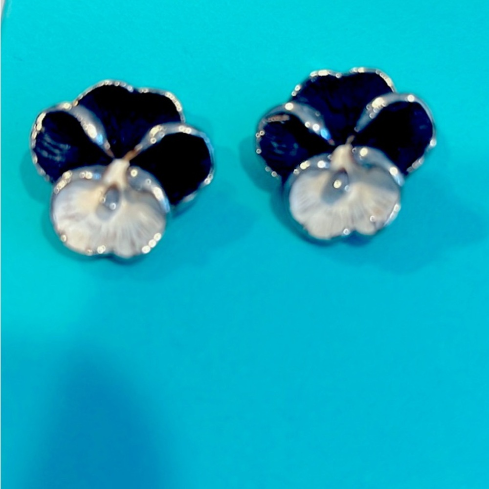 Vintage orchid clip stud earrings!